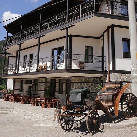 Family Hotel Valchanovata Kashta Fotinovo Exterior foto